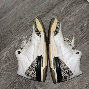 Jordan 3s white cement size 7Y
